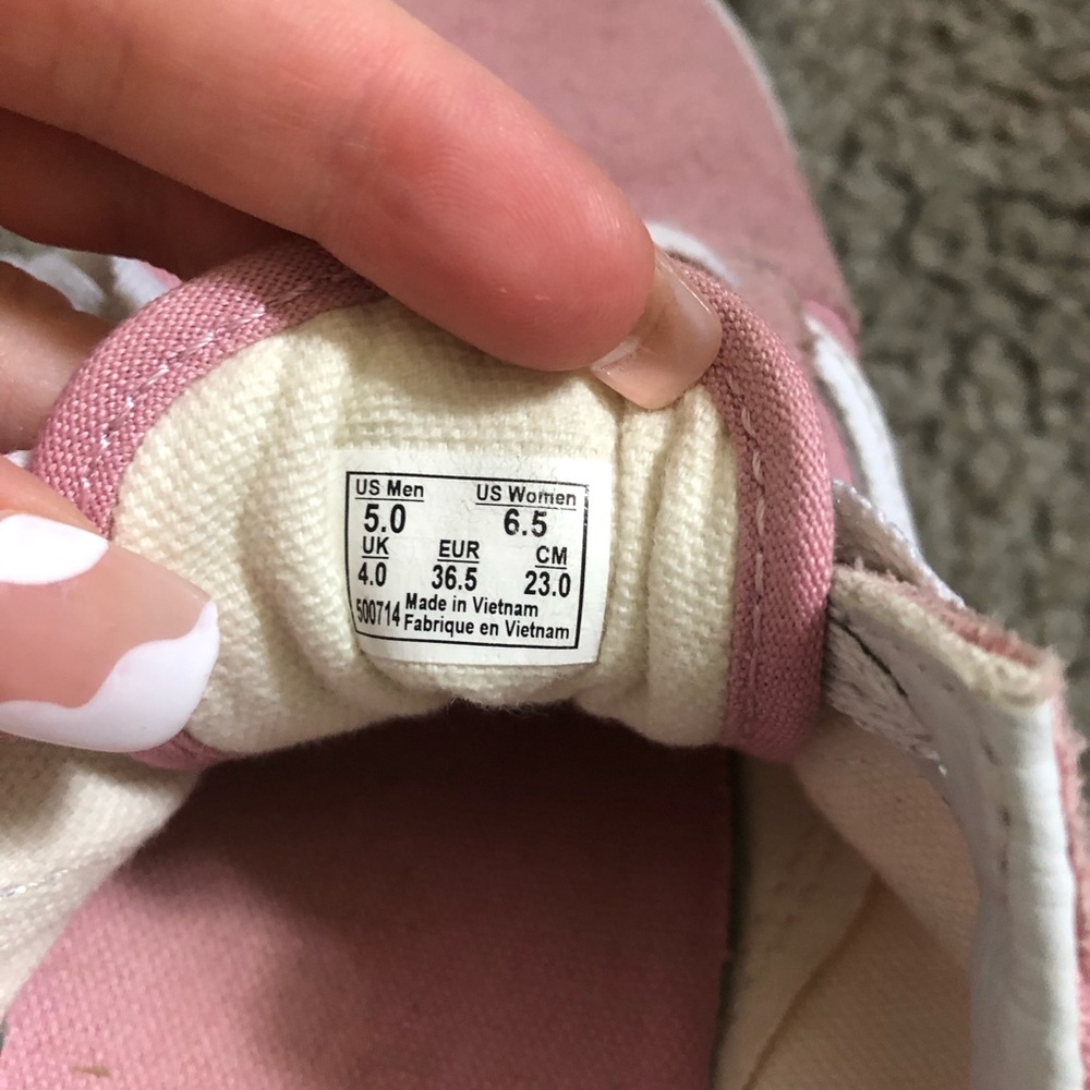 Pink vans - Picture 2 of 2